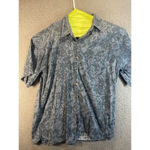 Roundtree and York Mens  short Sleeve Button down shirt size LT